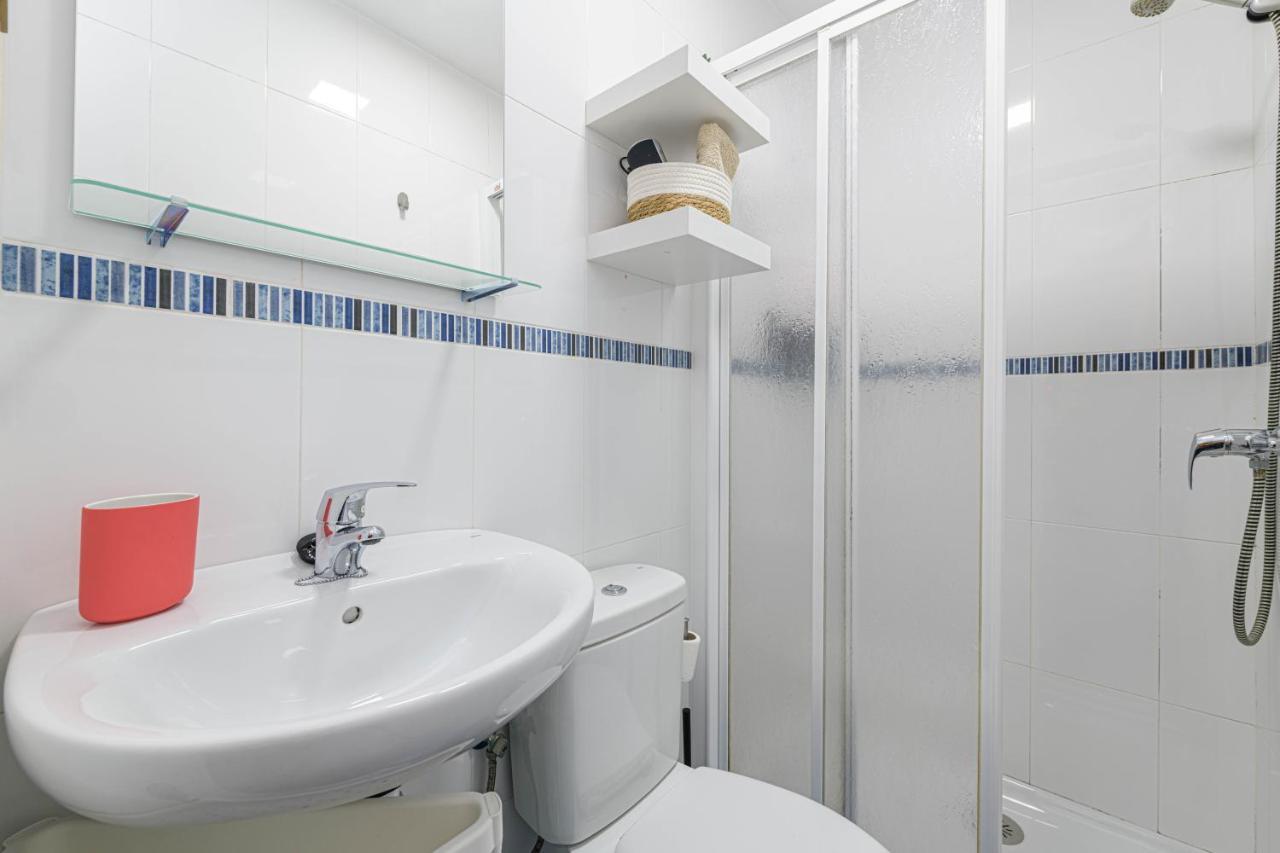 Wintowinrentals Coqueto Apartamento En El Centro De Malaga Bagian luar foto