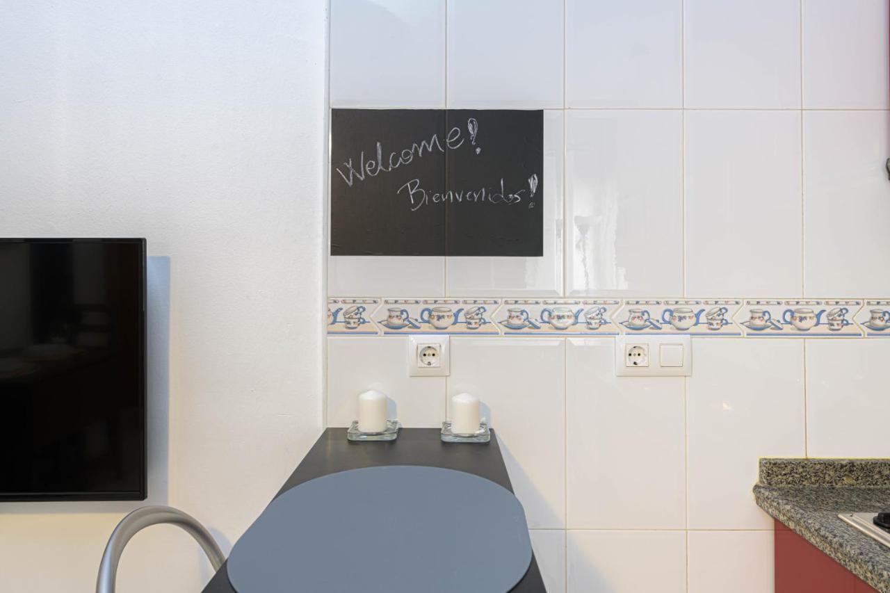 Wintowinrentals Coqueto Apartamento En El Centro De Malaga Bagian luar foto