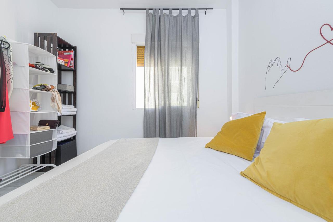 Wintowinrentals Coqueto Apartamento En El Centro De Malaga Bagian luar foto