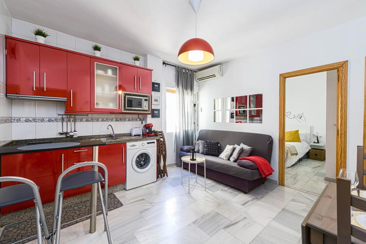 Wintowinrentals Coqueto Apartamento En El Centro De Malaga Bagian luar foto